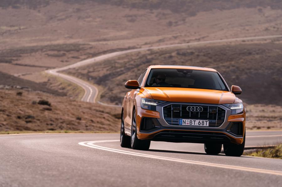  Audi Q8 55 TFSI Quattro S-Line 2018 года  (AU) (фото 22 из 40)